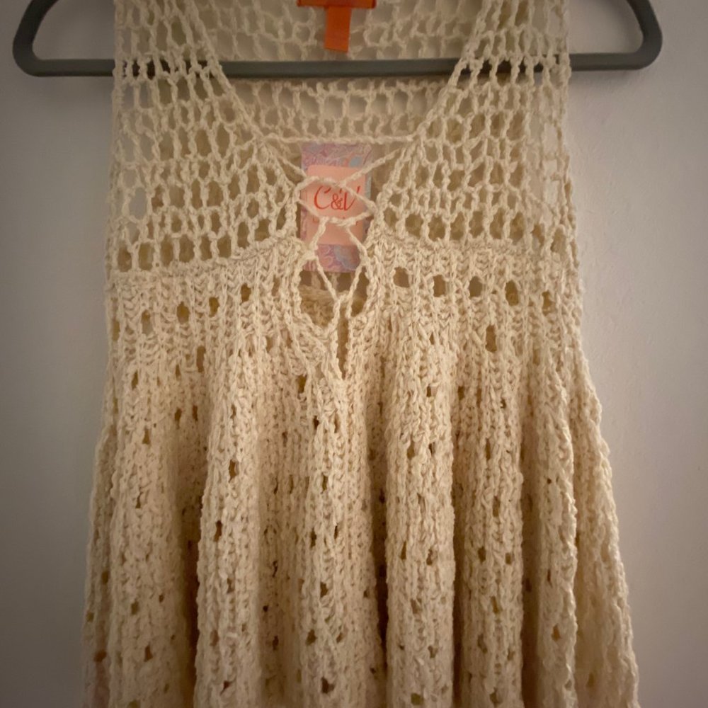 NWT Chelsea and Violet crochet Top - Small